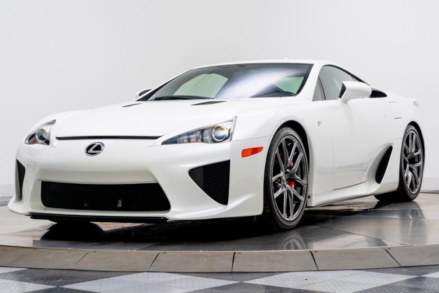 Lexus LF-A (108) 2012 года  (фото 15 из 34)